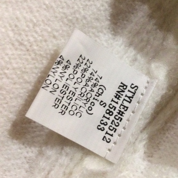 NWT Staccatto White V-Neck Sweater - Picture 3 of 3